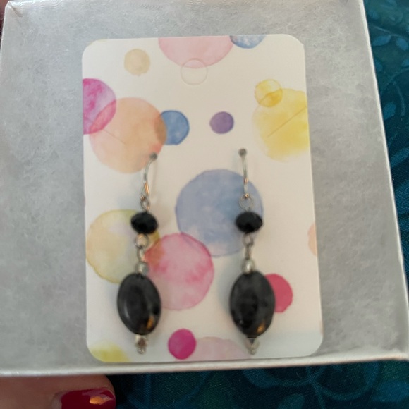 Black Dangle Earrings - Picture 3 of 4